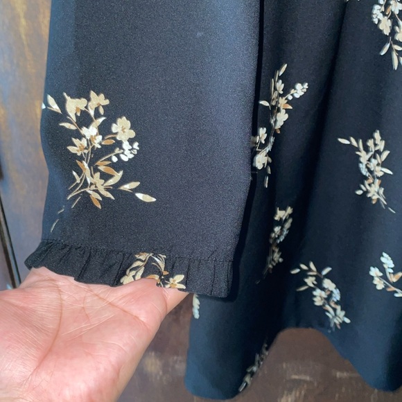 🟢J crew floral dress - Picture 3 of 4